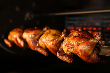 Votre rôtisserie pour un poulet breton savoureux à un prix correct 